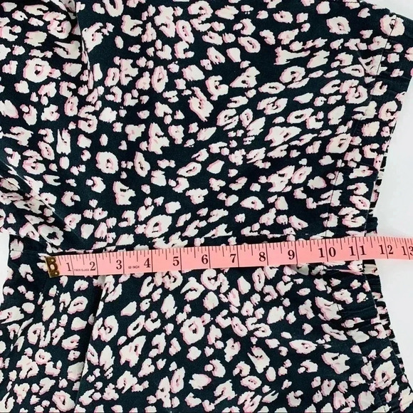 Victoria’s Secret LONG cheetah leopard print pants - Picture 8 of 9